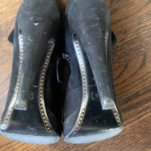 Black Chanel booties size 38 - Picture 6 of 6